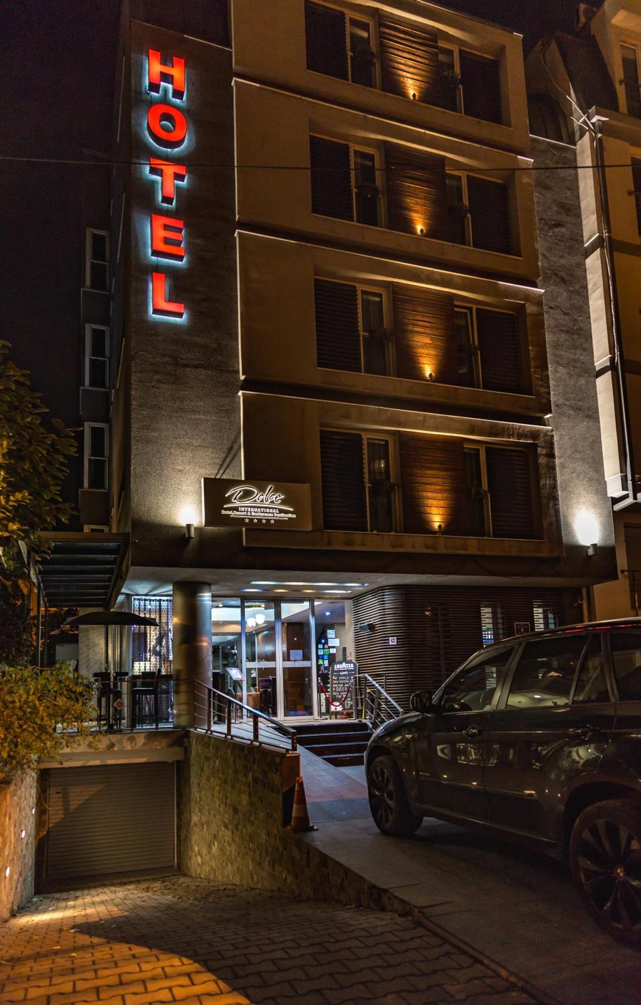 Hotel Dolce International Skopje Esterno foto