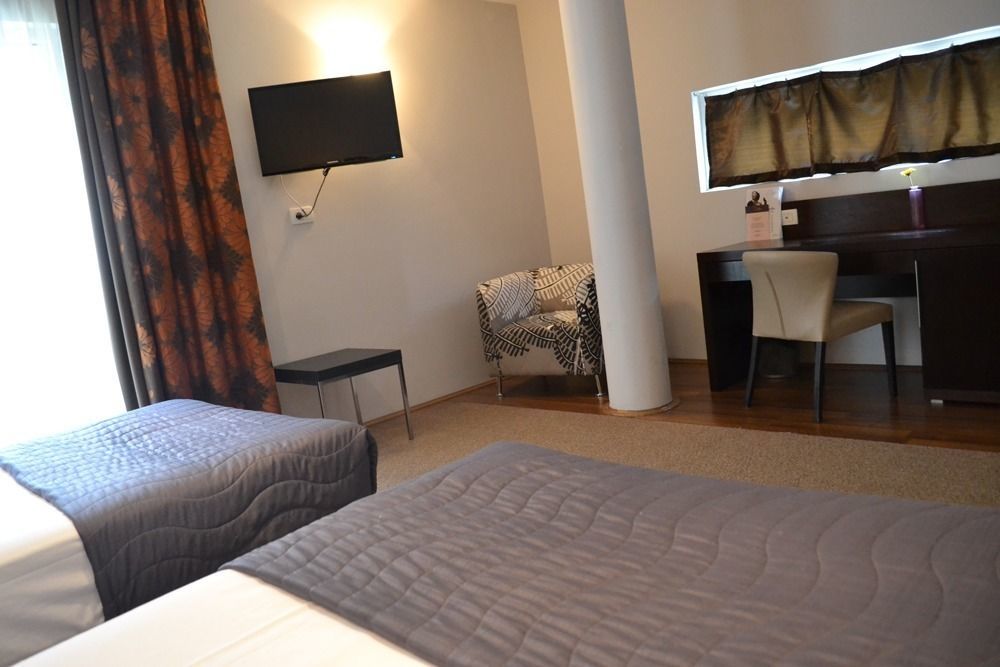 Hotel Dolce International Skopje Esterno foto