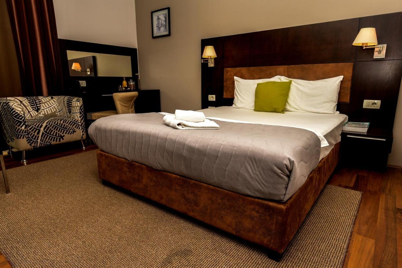 Hotel Dolce International Skopje Esterno foto